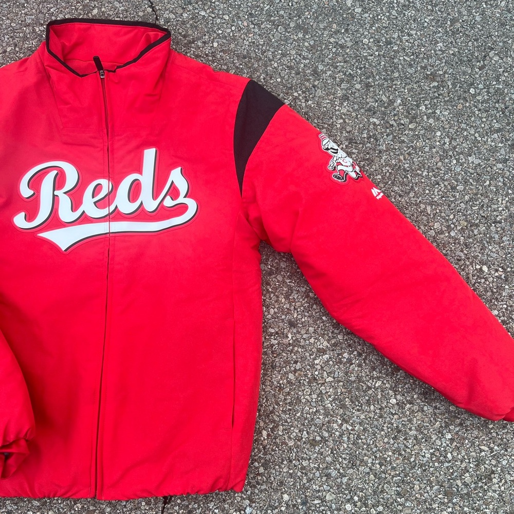 Cincinnati Reds Jacket - Picture 2 of 10